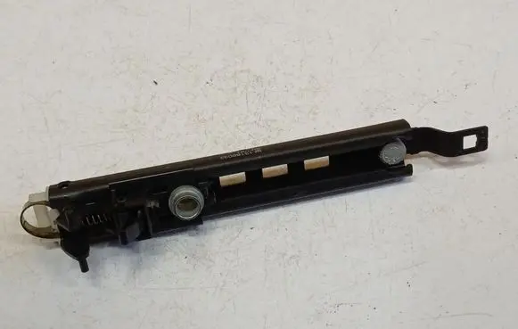 Opel Astra H Seat belt adjustment rail GM13166032