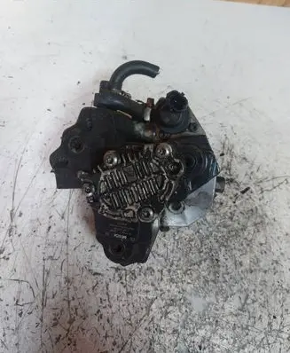 Volvo S60 Fuel injection high pressure pump 8689590 005887 0445010043