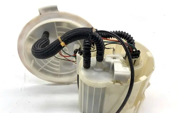 Opel Zafira B In-tank fuel pump 13129982