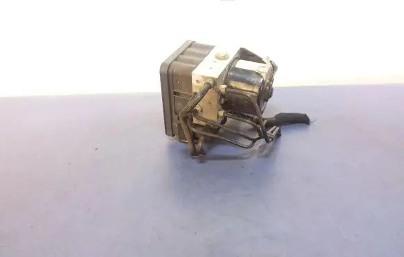 Ford Focus ABS Pump 8M512C405A