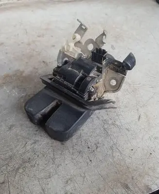 Audi Q5 SQ5 Loading door lock 8r0827505
