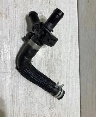 Ford Kuga III Engine coolant pipe/hose lx618b550hcb