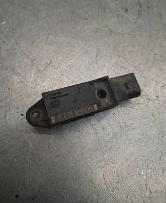 Mercedes-Benz E W211 Airbag deployment crash/impact sensor A0028202726 25571203A4 A162402265