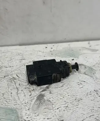 BMW 5 E34 Brake pedal sensor switch 61311382385