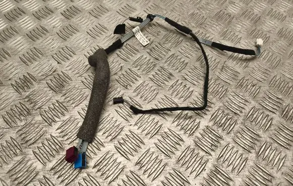 Mercedes-Benz C W204 Rear door wiring loom A2045402710