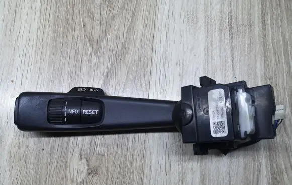 Volvo XC60 Indicator stalk 31264162