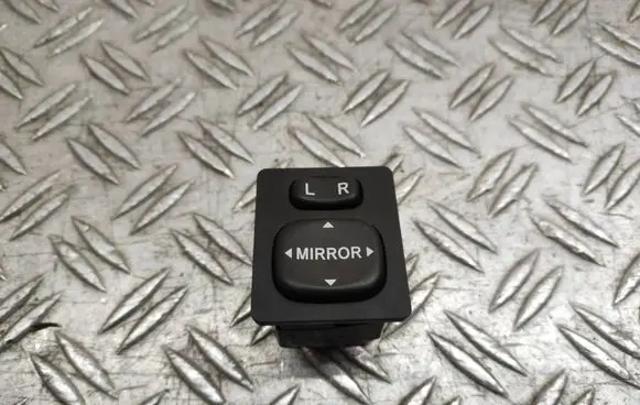 Toyota Auris 150 Wing mirror switch 769746F 183574