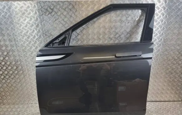 Land Rover Evoque II Front door