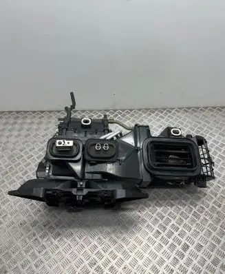 Mercedes-Benz V Class W447 Interior heater climate box assembly A4478300160