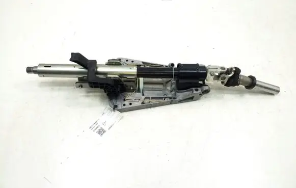 Mercedes-Benz CLS C218 X218 Steering wheel axle A2184600016