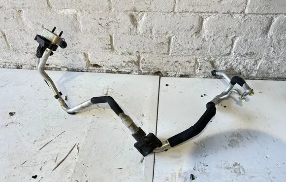 Volvo S80 Air conditioning (A/C) pipe/hose 31267980 6G9N19D738CD PA66GF15