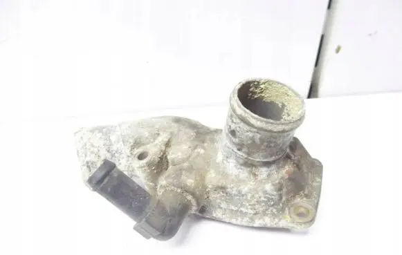 Opel Zafira A Thermostat housing 