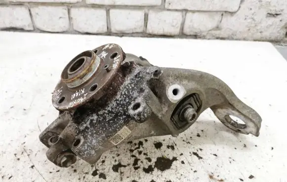 Audi A6 S6 C7 4G Rear wheel hub 8R0505431F 130614 14155522198
