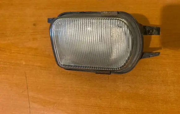 Mercedes-Benz C W203 Front fog light 2158200556 1NA00797601