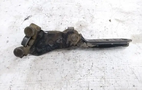 Volkswagen Caddy Sliding door middle roller runner 2K0843336A