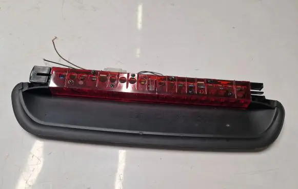 BMW 3 E90 E91 Third/center stoplight 168644