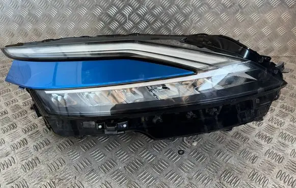 Nissan Qashqai J12 Headlight/headlamp