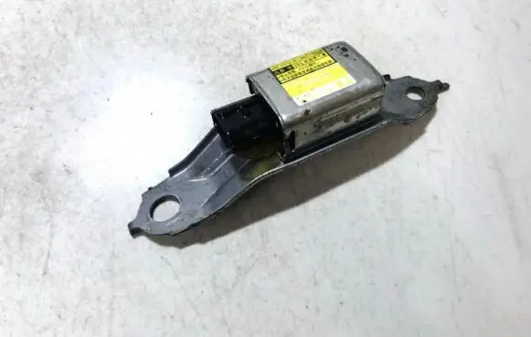 Toyota Prius (XW20) Airbag deployment crash/impact sensor 8983347030 89833-47030