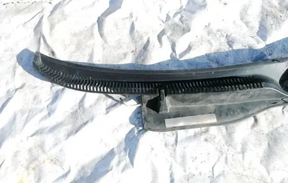 Seat Toledo II (1M) Wiper trim 1M1853185 960080000