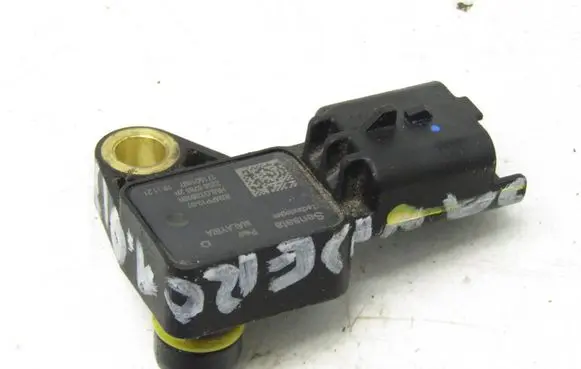 Dacia Sandero III Air pressure sensor 223657652R