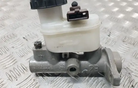 Nissan Primera Master brake cylinder 22157879