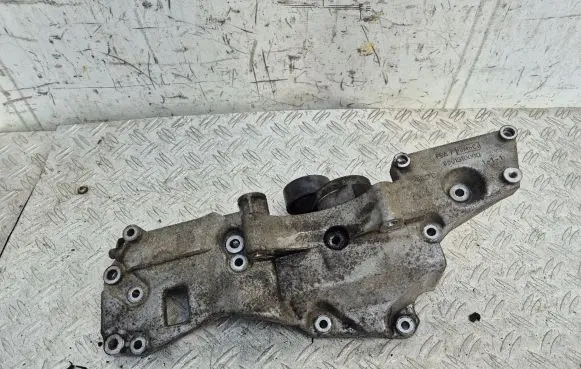 Land Rover Freelander 2 - LR2 Generator/alternator bracket 9661310080