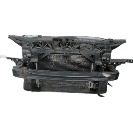 Seat Leon (1P) Front bodywork piece 1P0805588B