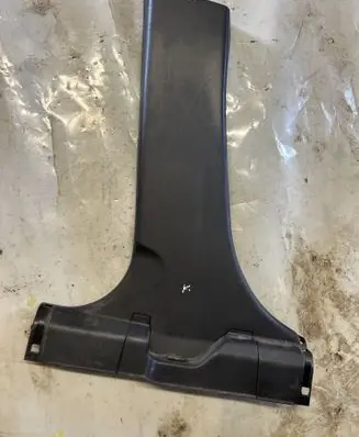 Peugeot 4007 (B) pillar trim (bottom) 7211A053 7211A05