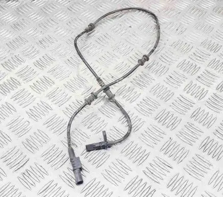Mercedes-Benz CLA C117 X117 W117 ABS brake wheel speed sensor A2465402510