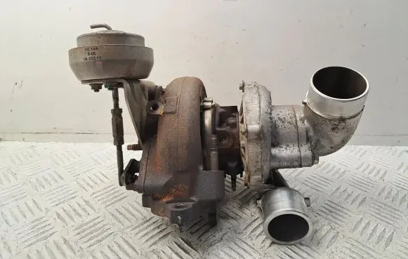 Toyota Auris 150 Turbo 172010R022 0804230110 0804230117