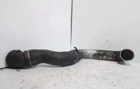 BMW 5 E60 E61 Intercooler hose/pipe 779013803 7790138