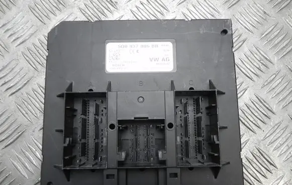 Volkswagen PASSAT B8 Comfort/convenience module 5Q0937086BB