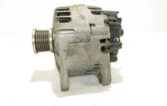 Renault Captur Generator/alternator 231007842ra