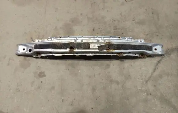 Opel Zafira A Front bumper cross member 