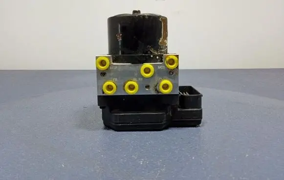 Chevrolet Epica ABS Pump 96414759