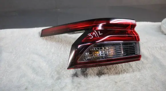 Nissan Qashqai J12 Rear/tail lights 220-8D02F D710 7069167