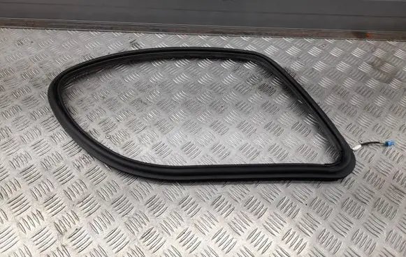 Mercedes-Benz GL X166 Rubber seal rear door window/glass A1666808900