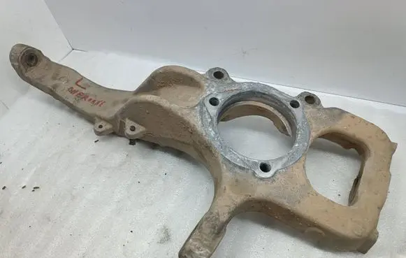 Jeep Grand Cherokee (WK) Front wheel hub 52090177AC