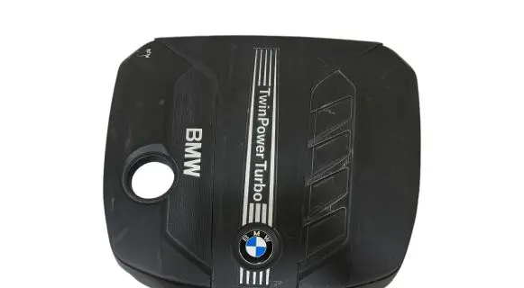 BMW 5 F10 F11 Engine cover (trim) 8510475 11252010