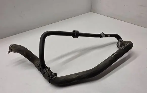 Ford Ecosport Engine coolant pipe/hose GN118C351DD