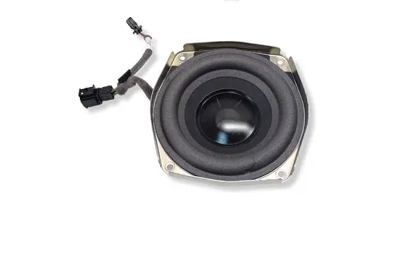 Audi Q7 4M Subwoofer speaker 3611110010