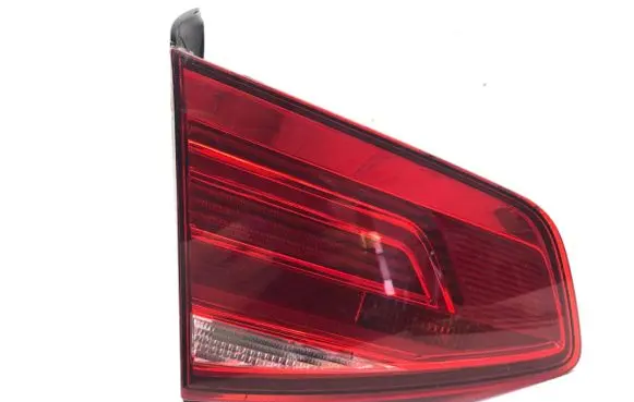 Volkswagen PASSAT B8 Rear/tail lights