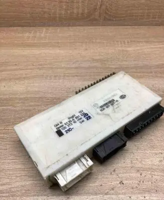 BMW 5 E39 Comfort/convenience module 6901228 12037310