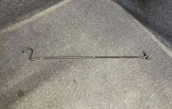 Ford Explorer VI Engine bonnet/hood prop rod/strut 