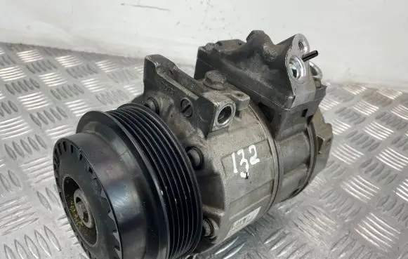 Mercedes-Benz C W204 Air conditioning (A/C) compressor (pump) A0022304511
