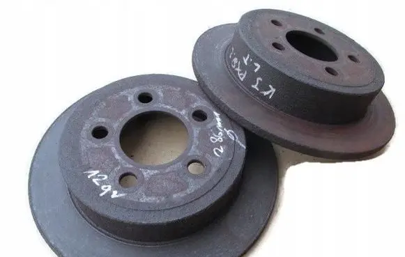 Jeep Cherokee III KJ Rear brake disc