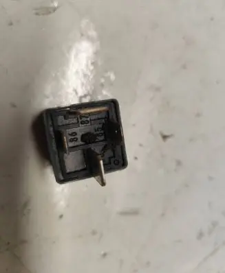 Audi A4 S4 B5 8D Other relay 8D0951253 2313452330