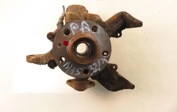 Volkswagen Golf IV Front wheel hub spindle knuckle