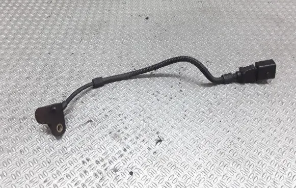 Volkswagen Transporter - Caravelle T5 Camshaft speed sensor 