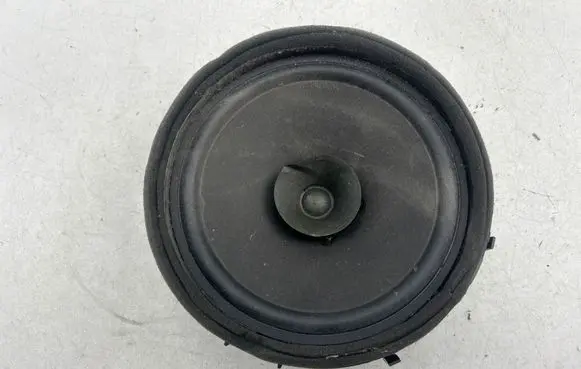 Mitsubishi Outlander Front door speaker 8720A147 526547 1B4296